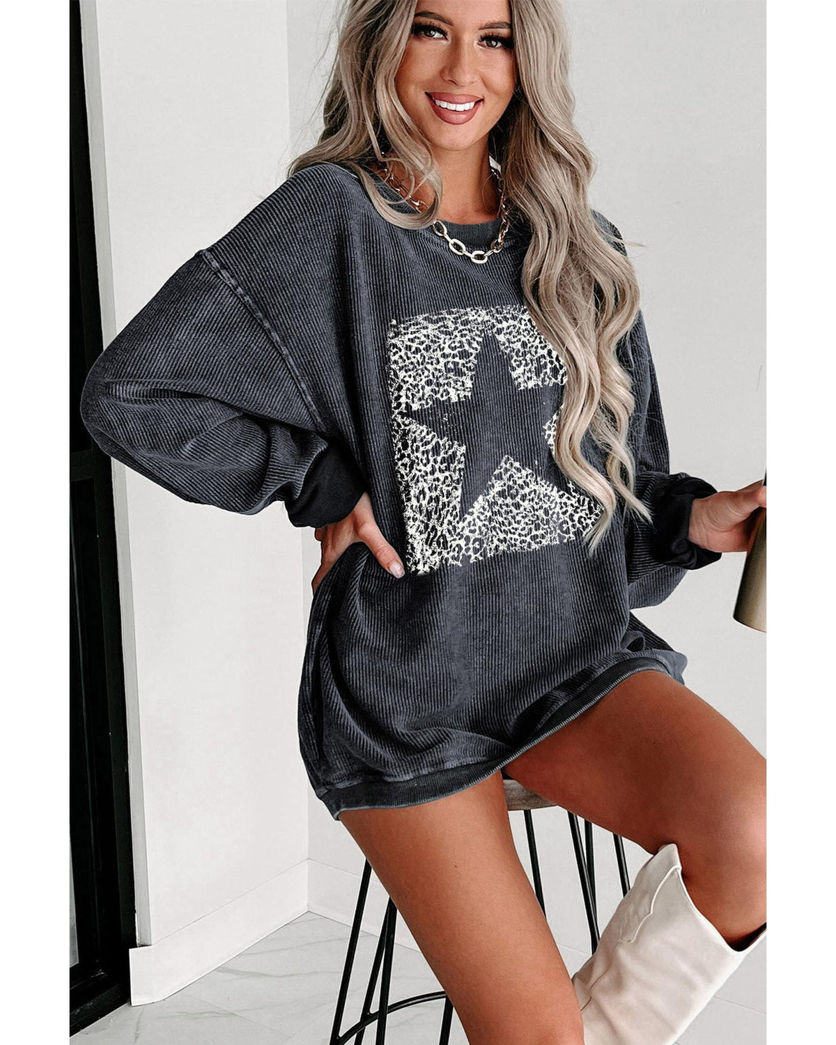 Leopard Star Graphic Sweatshirt